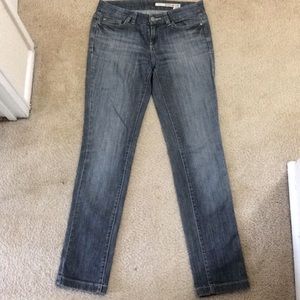 🔥DKNY straight leg jeans